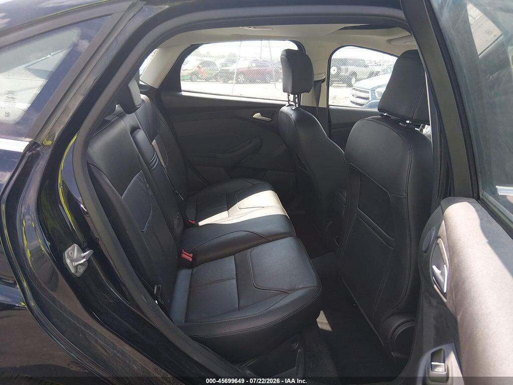 1FADP3J20GL250609 2016 FORD FOCUS photo no. 8