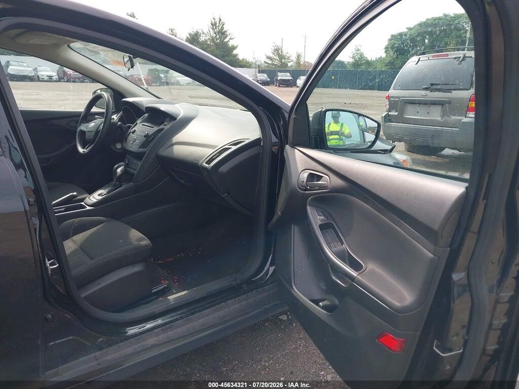 1FADP3E24GL237789 2016 FORD FOCUS photo no. 5