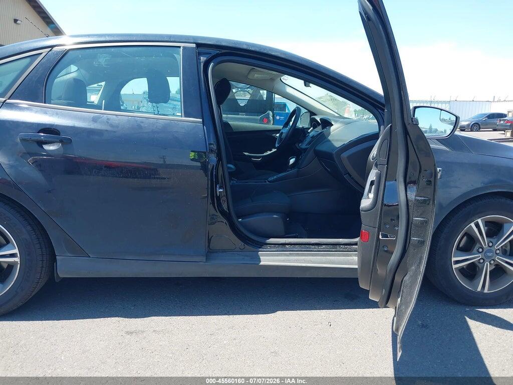 1FADP3FE1GL311310 2016 FORD FOCUS photo no. 5