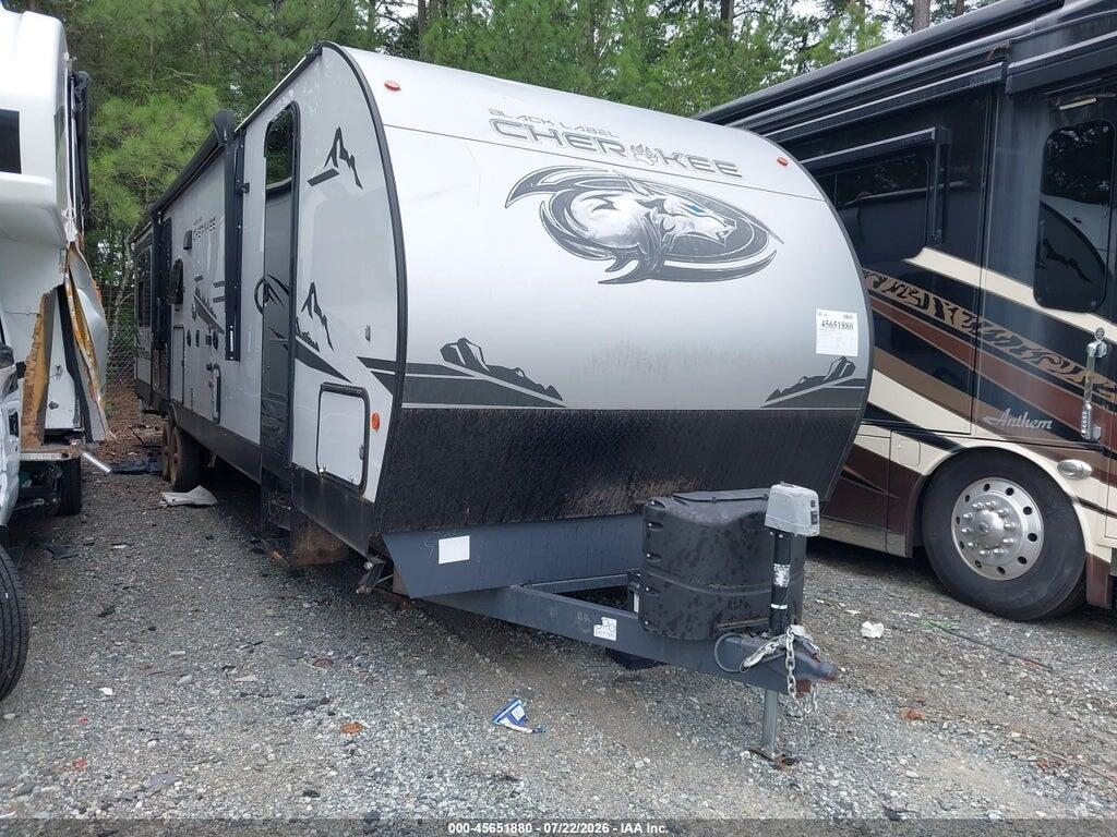 2022 FOREST RIVER CHEROKEE 4X4TCKG23NX157358