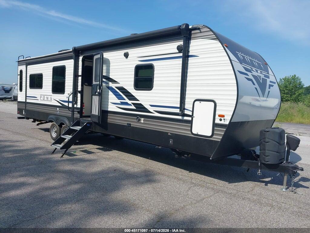 2022 FOREST RIVER PUMA 4X4TPUG29NP095075