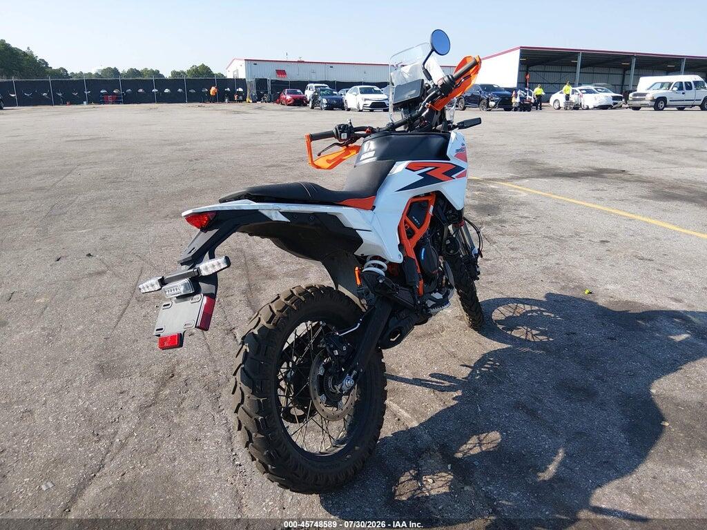 MD2JGJ407TN238445 2026 KTM 390 photo no. 4