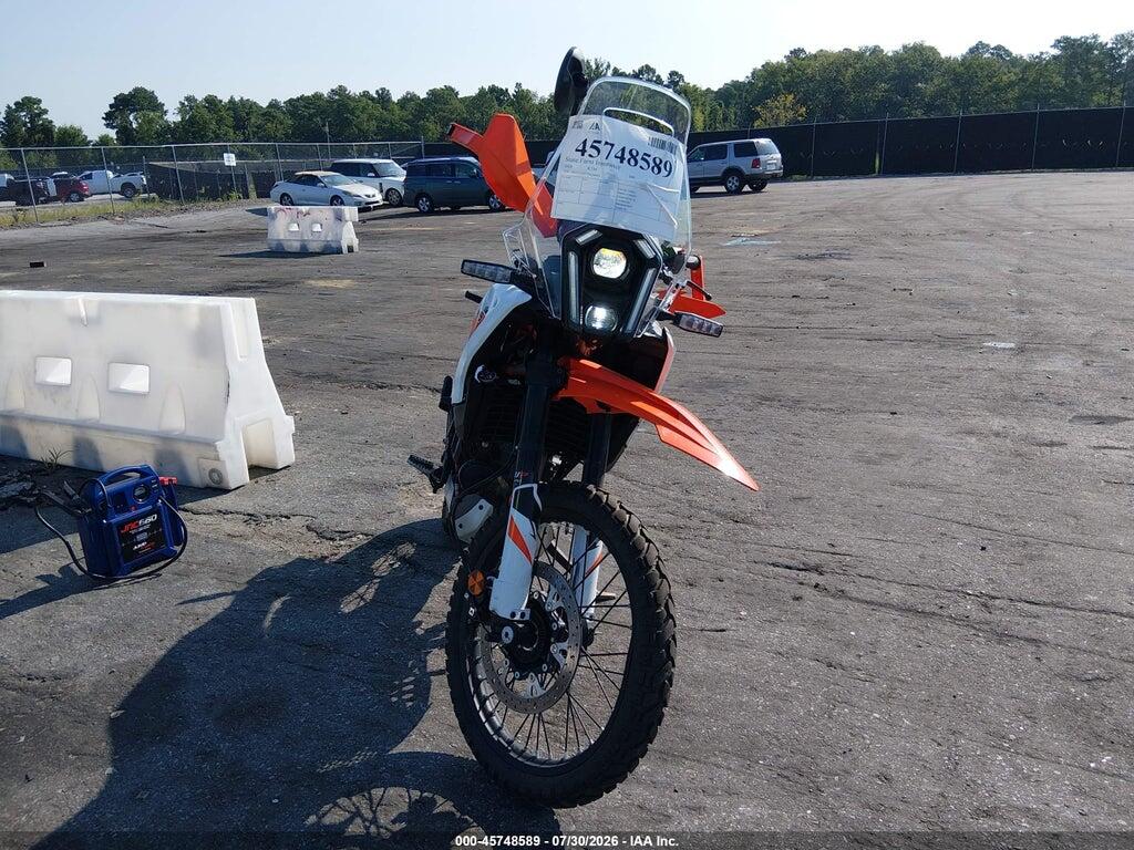 MD2JGJ407TN238445 2026 KTM 390 photo no. 5