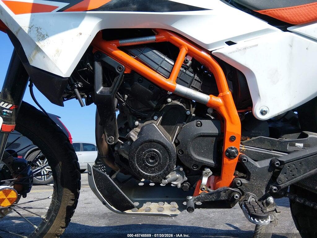 MD2JGJ407TN238445 2026 KTM 390 photo no. 9