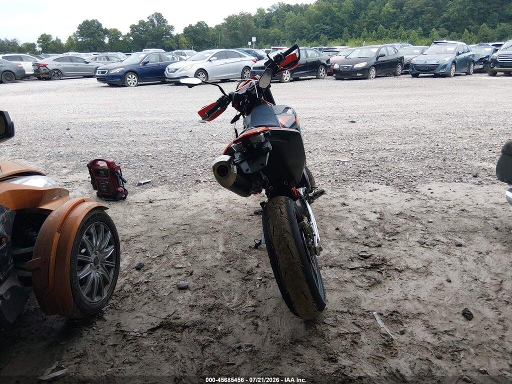 VBKLSX407TM786255 2026 KTM 690 SMC (CANADA photo no. 6