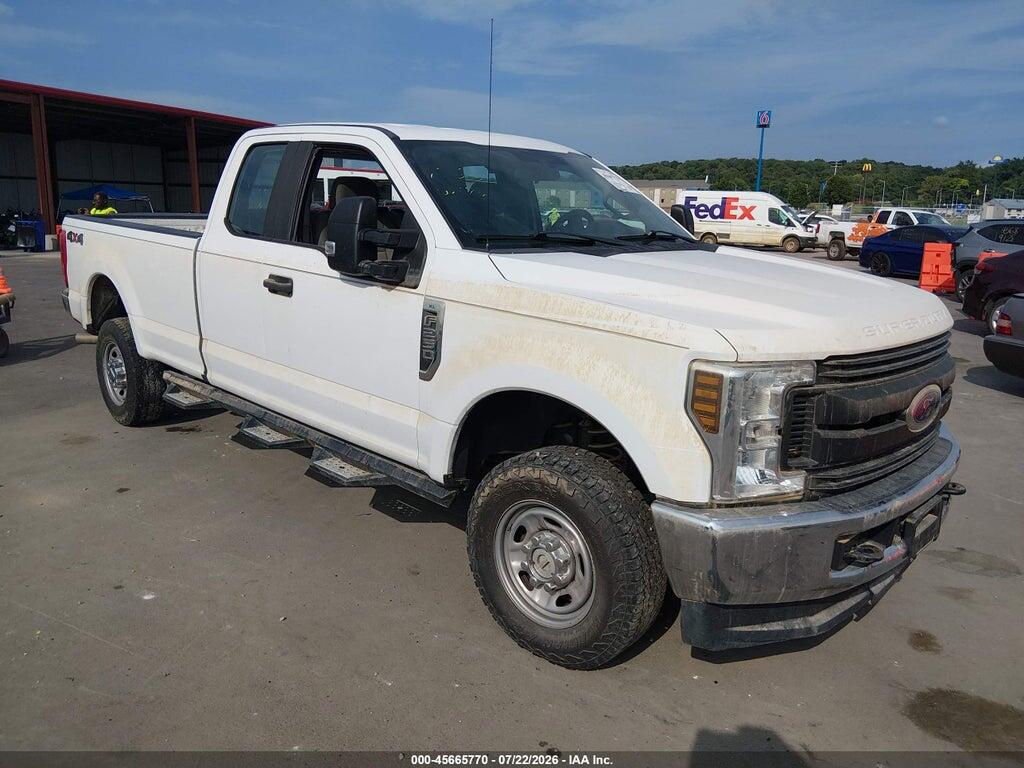 1FT7X2B65JEB92530 2018 FORD F-250 photo no. 1