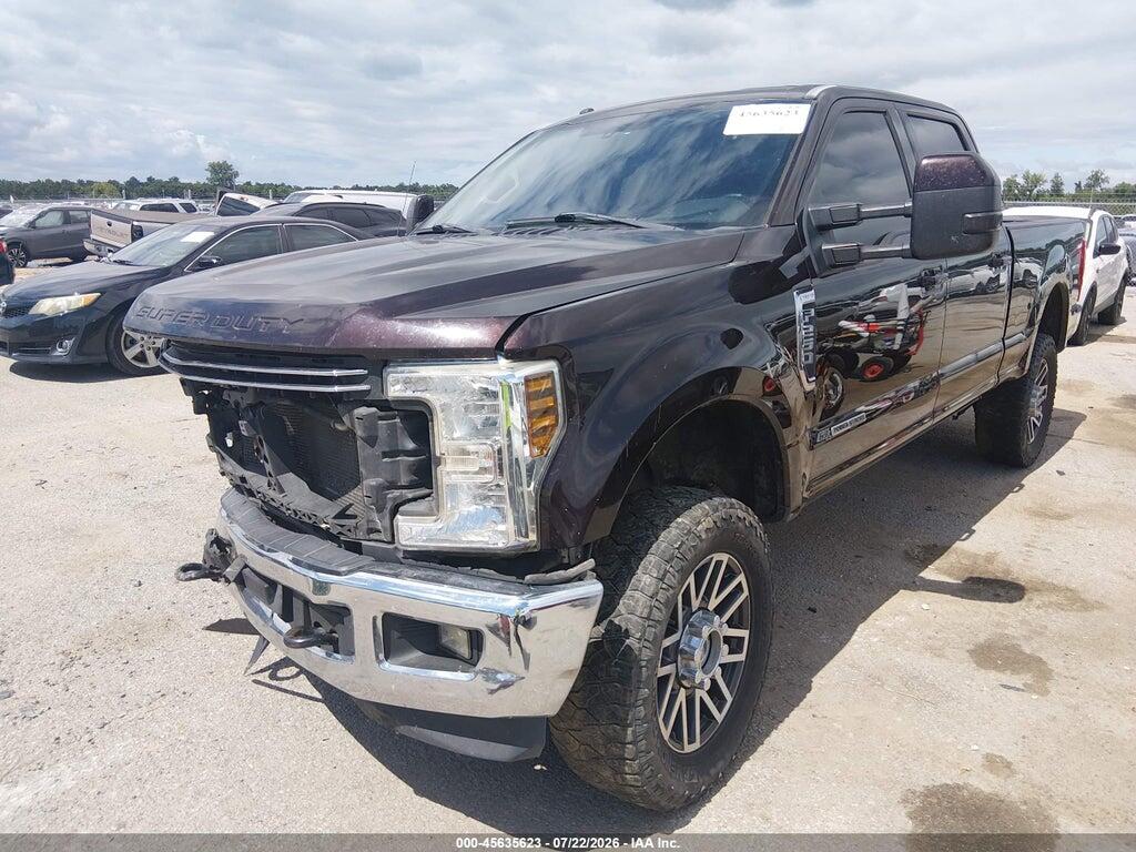 1FT7W2BT8JEB64536 2018 FORD F-250 photo no. 2