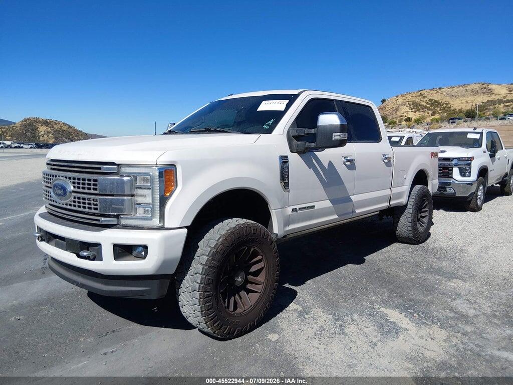 1FT7W2BT9JEB20321 2018 FORD F-250 photo no. 2