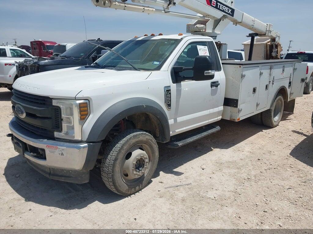 1FDUF5HY6JDA03028 2018 FORD F-550 CHASSIS photo no. 2