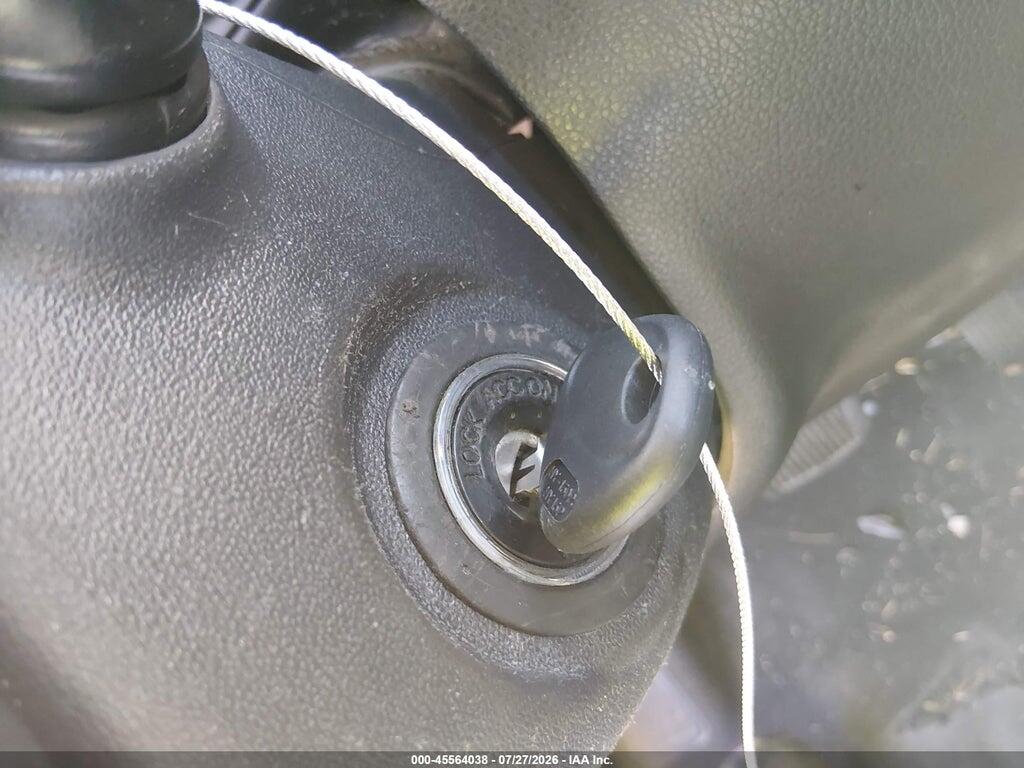 KNDJT2A27B7303049 2011 KIA SOUL photo no. 11