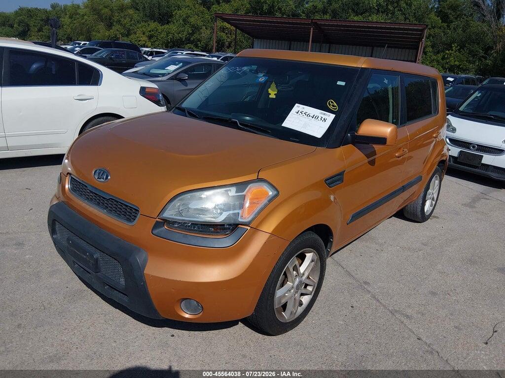 KNDJT2A27B7303049 2011 KIA SOUL photo no. 2