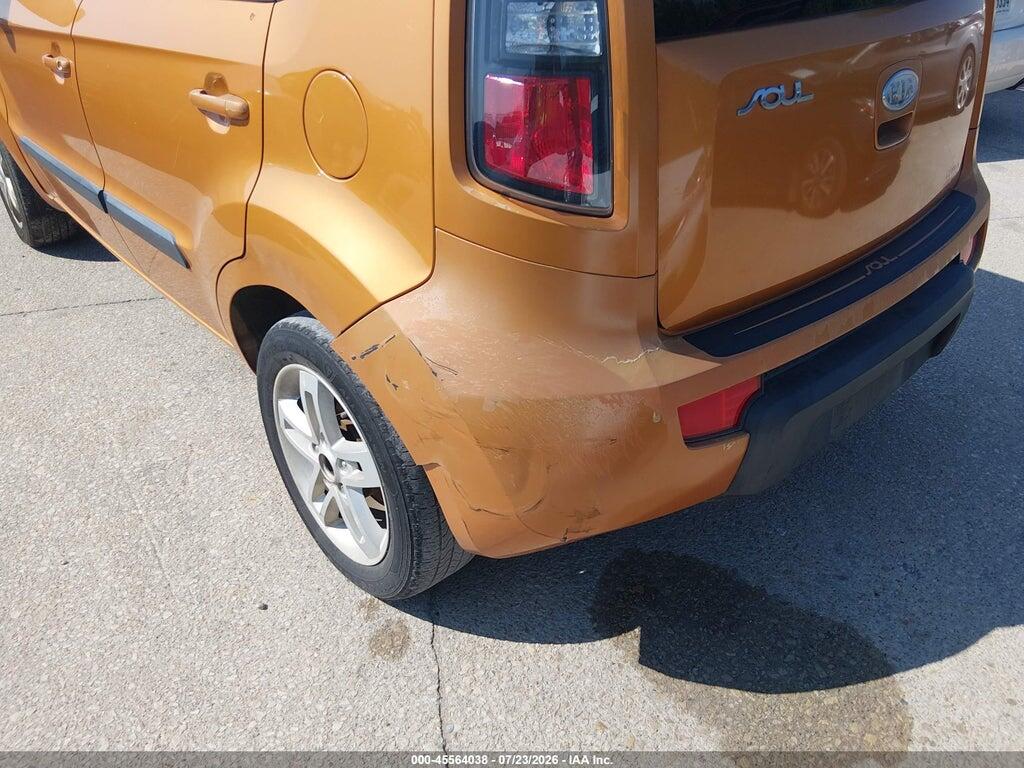 KNDJT2A27B7303049 2011 KIA SOUL photo no. 6