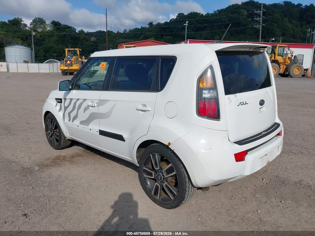 KNDJT2A28B7725928 2011 KIA SOUL photo no. 3