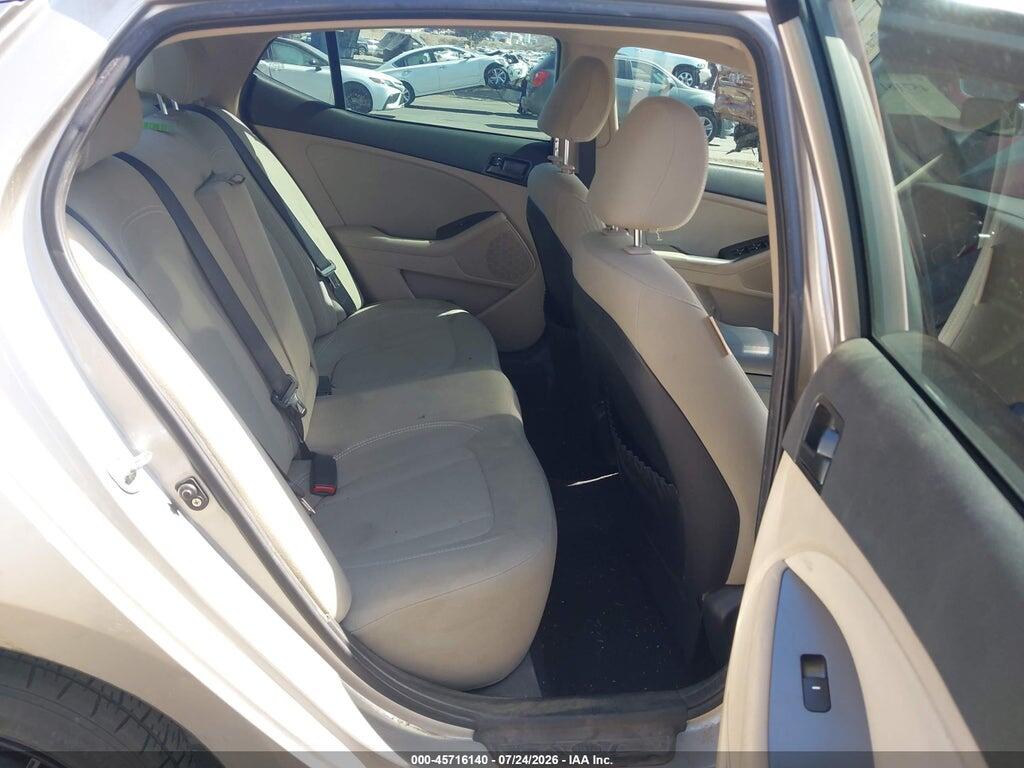 KNAGM4A72B5157358 2011 KIA OPTIMA photo no. 8
