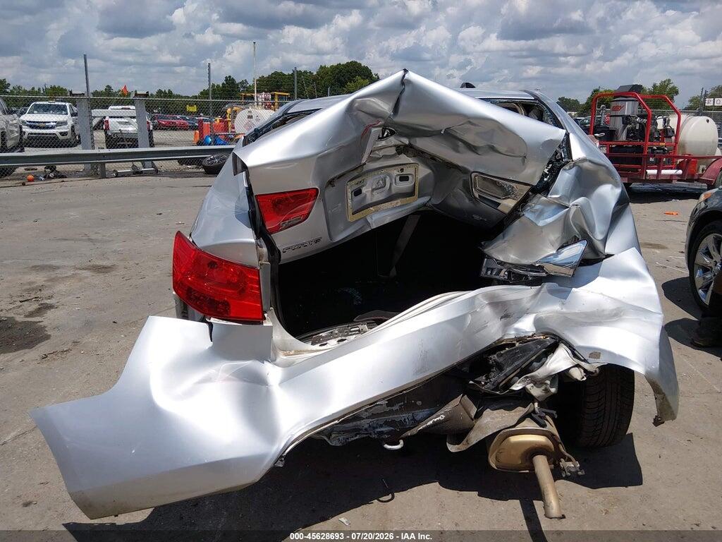 KNAFU4A20B5397069 2011 KIA FORTE photo no. 6
