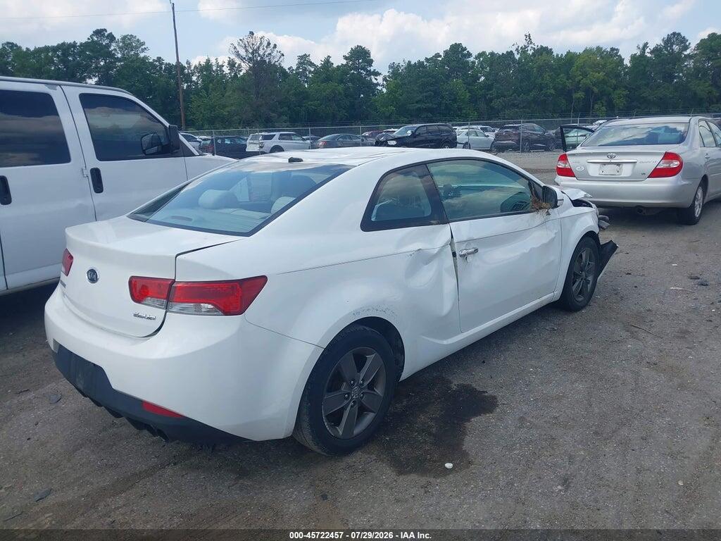 KNAFU6A20B5370918 2011 KIA FORTE KOUP photo no. 4