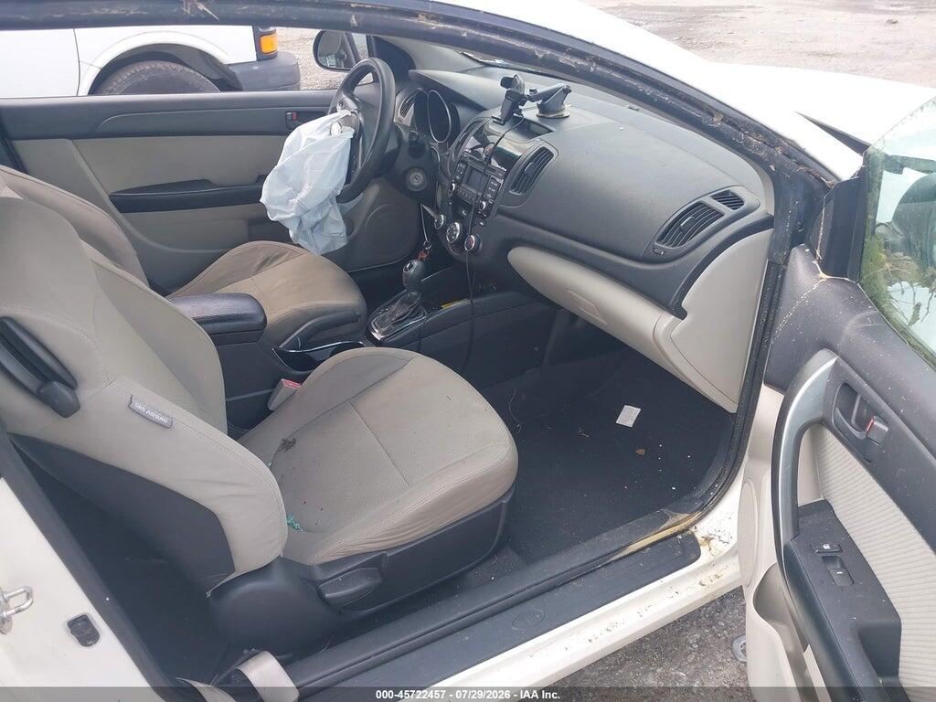 KNAFU6A20B5370918 2011 KIA FORTE KOUP photo no. 5