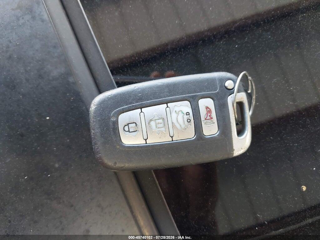 KNAGN4A70B5185477 2011 KIA OPTIMA photo no. 11