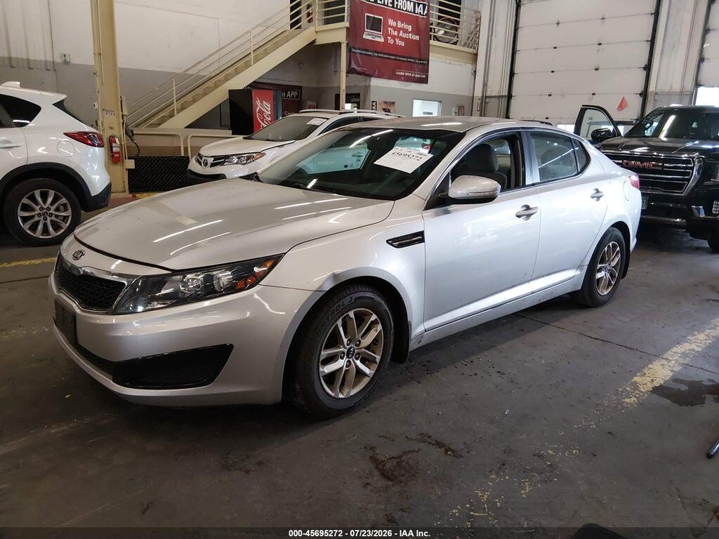 KNAGM4A79B5167482 2011 KIA OPTIMA photo no. 2
