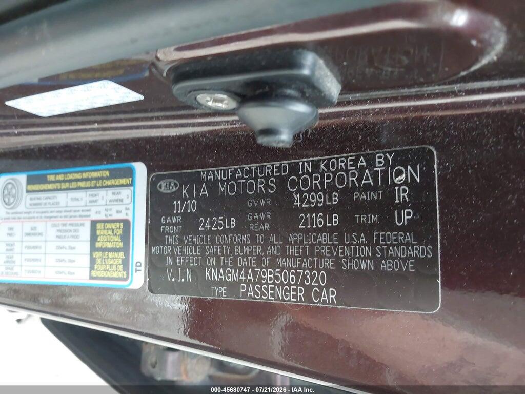 KNAGM4A79B5067320 2011 KIA OPTIMA photo no. 9