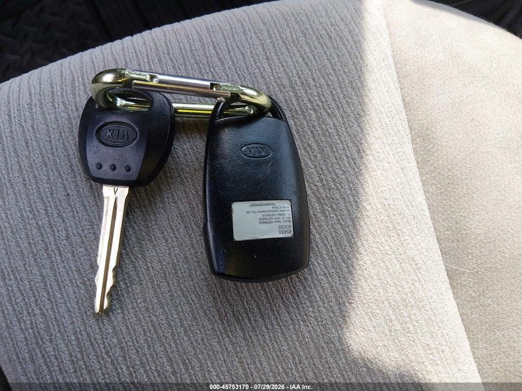 KNDMG4C75B6401945 2011 KIA SEDONA photo no. 11