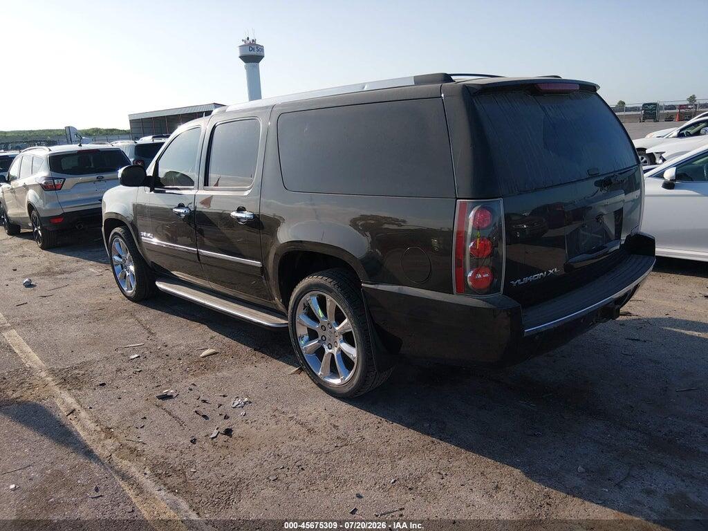 1GKS2MEF4DR302193 2013 GMC YUKON XL 1500 photo no. 3