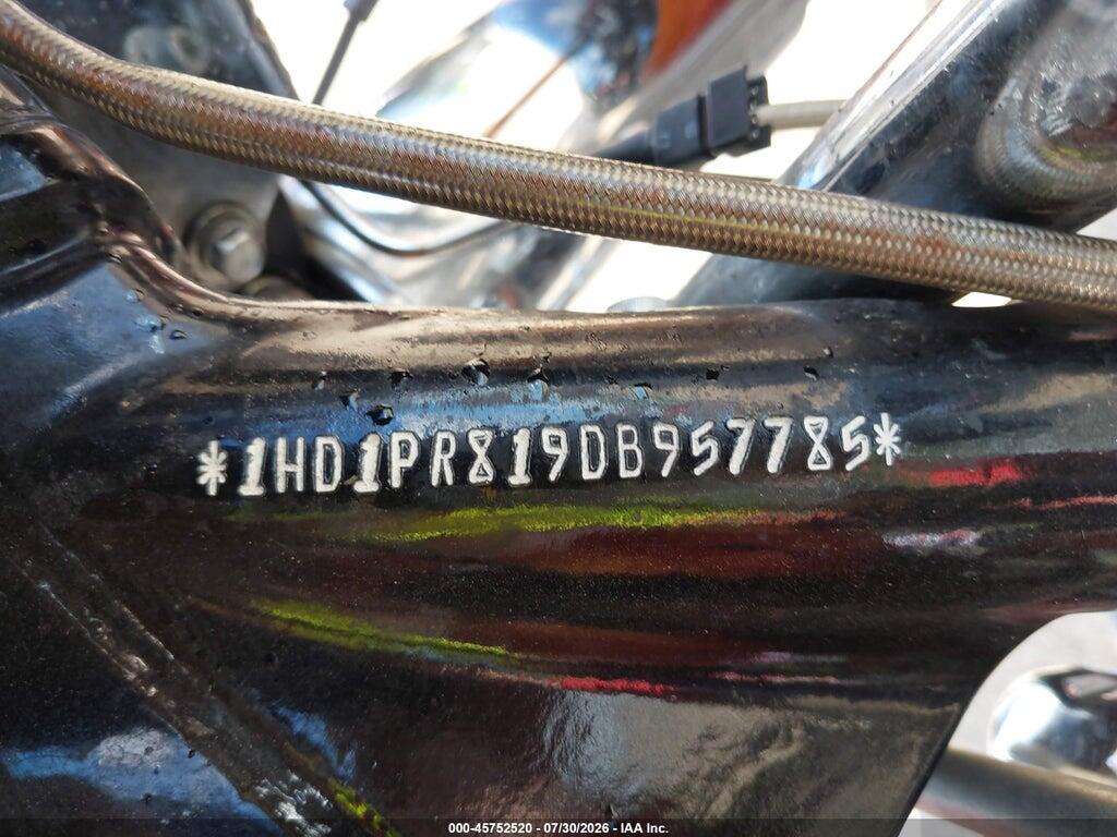 1HD1PR819DB957785 2013 HARLEY-DAVIDSON FLHTCUSE photo no. 10