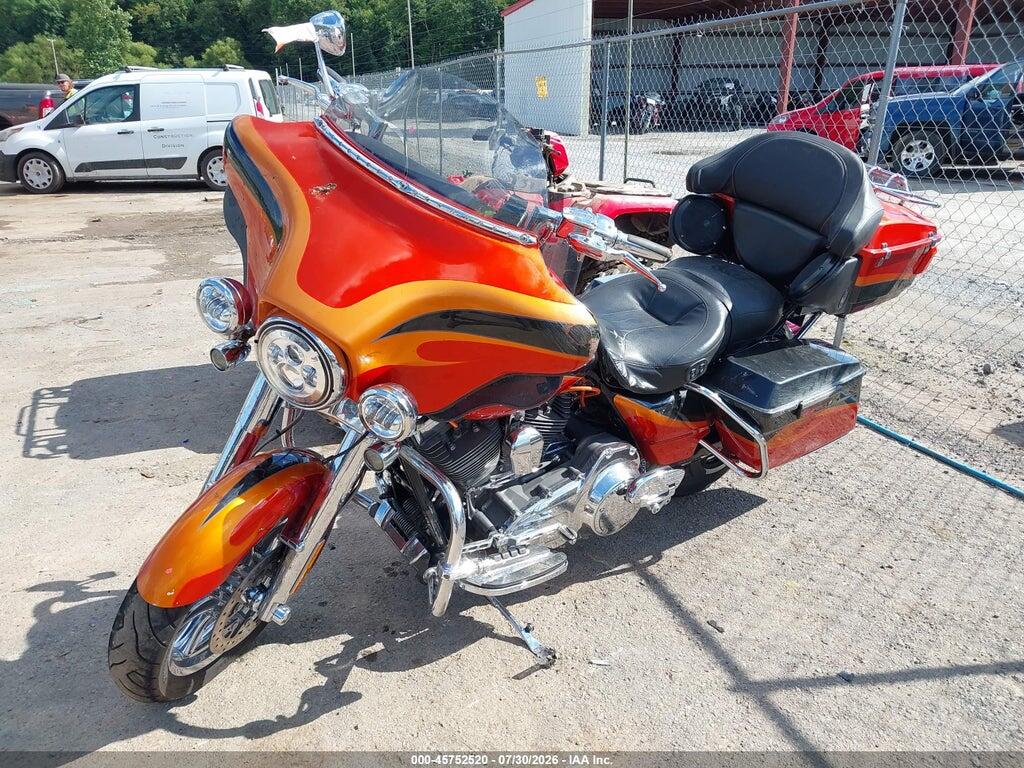 1HD1PR819DB957785 2013 HARLEY-DAVIDSON FLHTCUSE photo no. 2