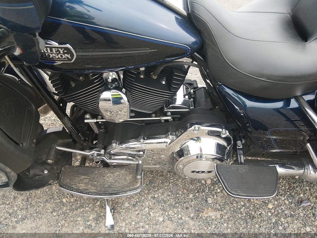 1HD1FCM18DB656544 2013 HARLEY-DAVIDSON FLHTCU photo no. 9