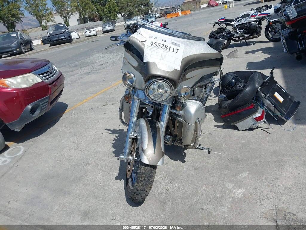 1HD1PR810DB957903 2013 HARLEY-DAVIDSON FLHTCUSE photo no. 5