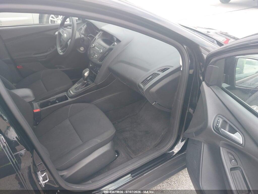 1FADP3F2XJL327583 2018 FORD FOCUS photo no. 5