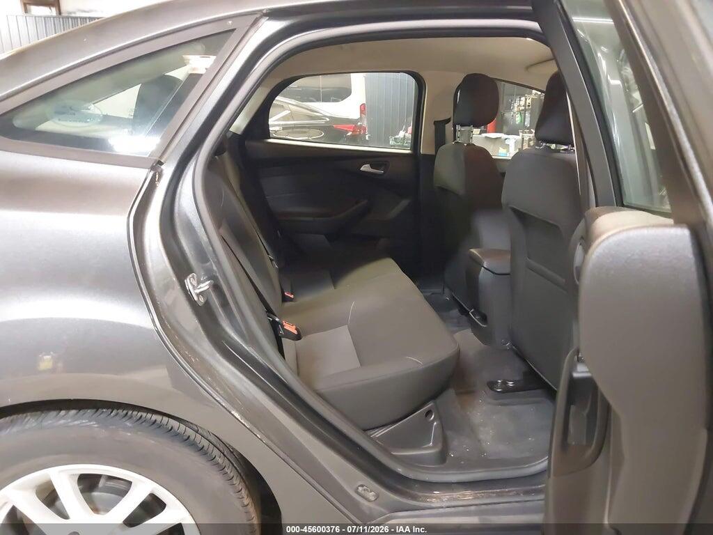 1FADP3F24JL328230 2018 FORD FOCUS photo no. 8