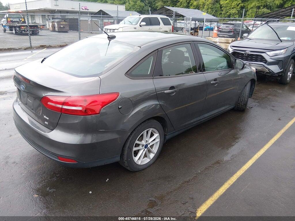 1FADP3F27JL254933 2018 FORD FOCUS photo no. 4