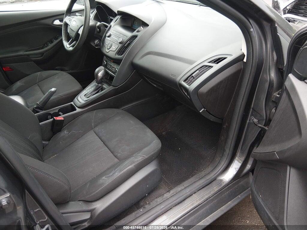 1FADP3F27JL254933 2018 FORD FOCUS photo no. 5