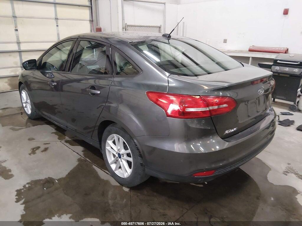 1FADP3F22JL327464 2018 FORD FOCUS photo no. 3