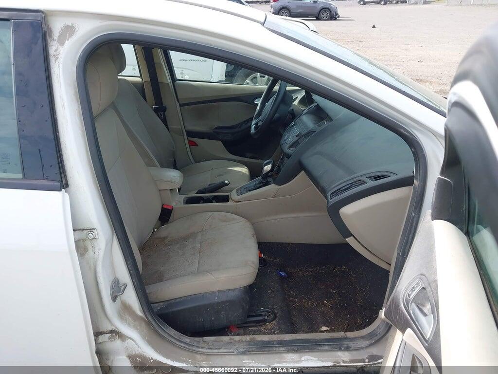 1FADP3F24JL209013 2018 FORD FOCUS photo no. 5