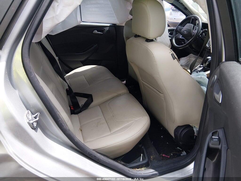1FADP3N26JL326108 2018 FORD FOCUS photo no. 8