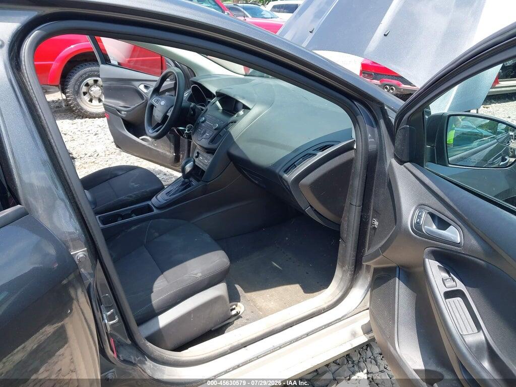 1FADP3F20JL215780 2018 FORD FOCUS photo no. 5