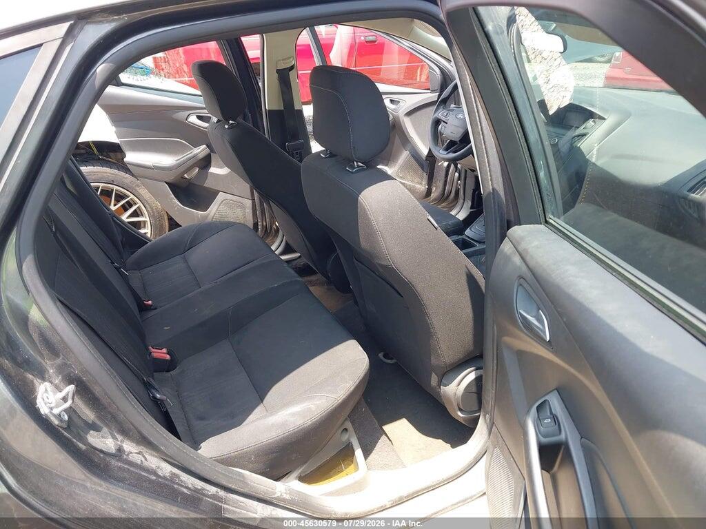 1FADP3F20JL215780 2018 FORD FOCUS photo no. 8