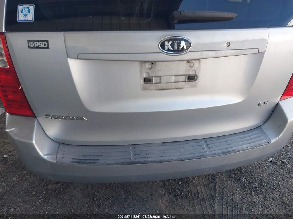 KNDMB233586220708 2008 KIA SEDONA photo no. 6