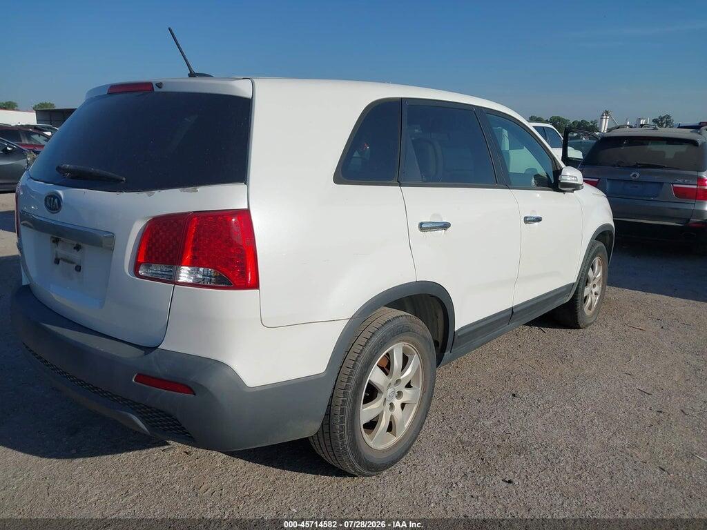 5XYKT3A19BG089413 2011 KIA SORENTO photo no. 4