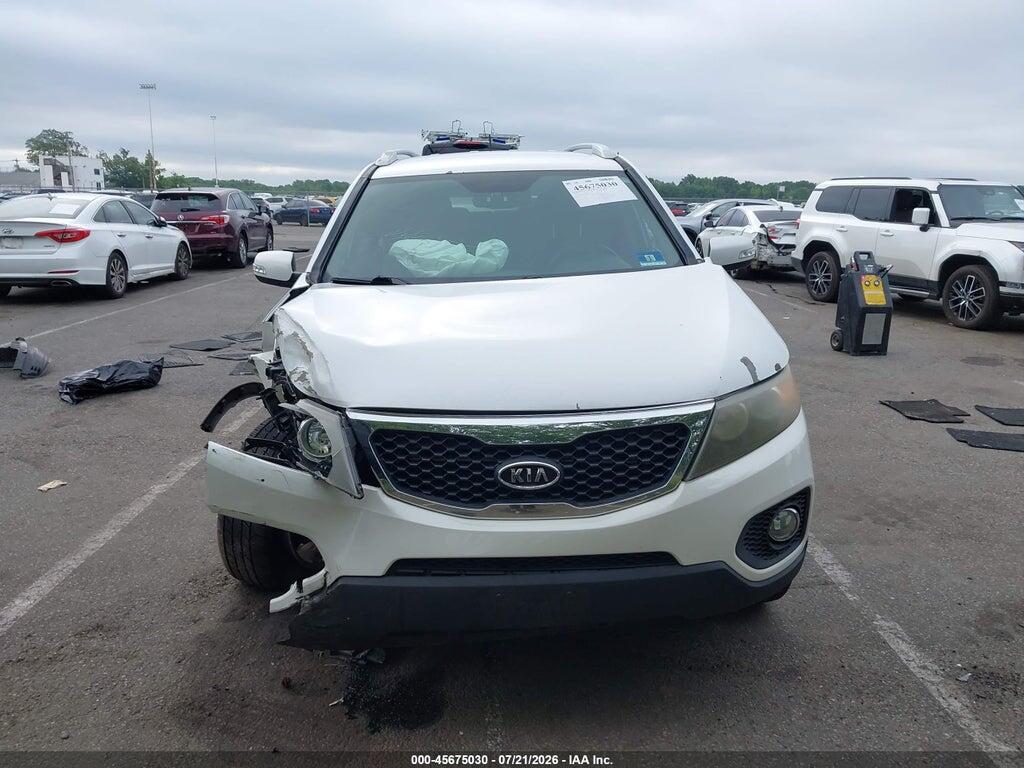 5XYKTDA10BG144269 2011 KIA SORENTO photo no. 12