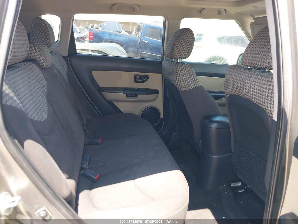 KNDJT2A2XB7319195 2011 KIA SOUL photo no. 8