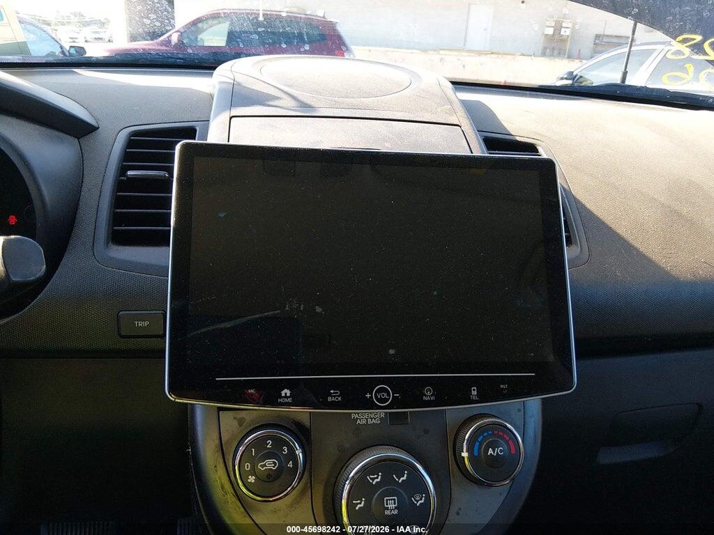 KNDJT2A29B7709981 2011 KIA SOUL photo no. 12