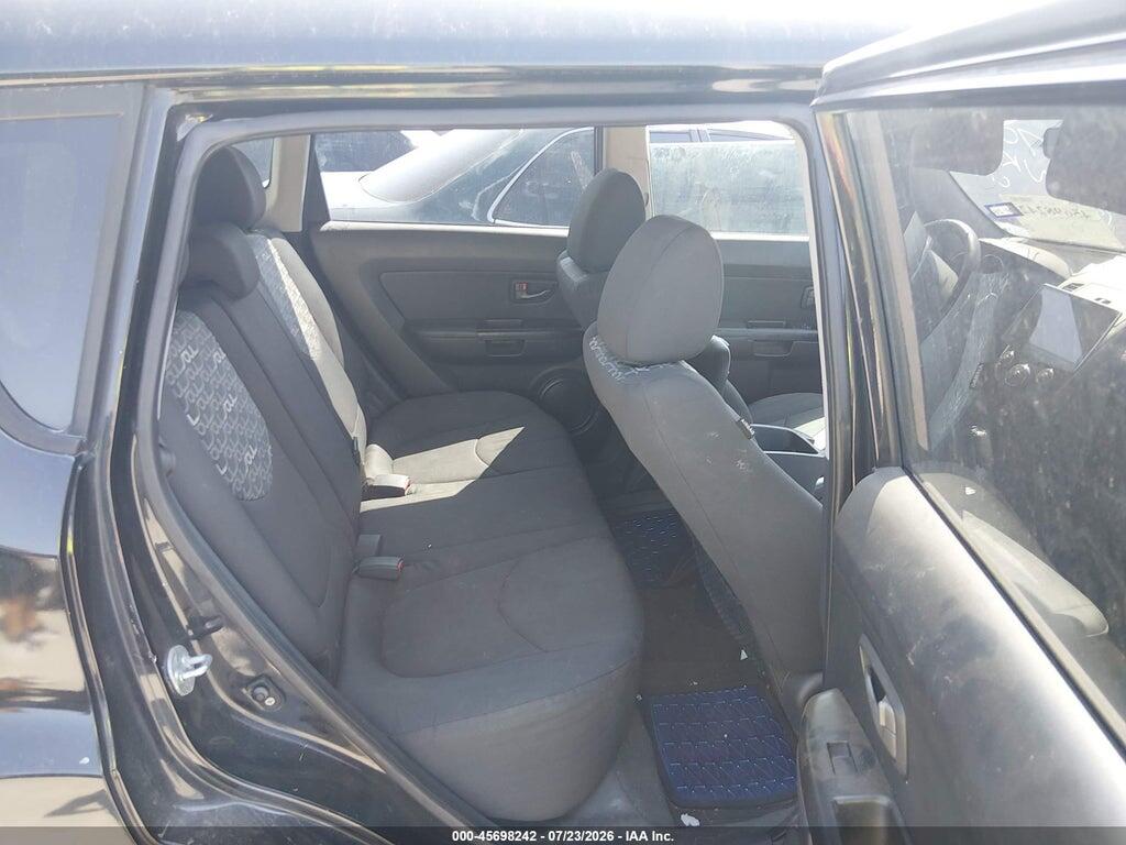 KNDJT2A29B7709981 2011 KIA SOUL photo no. 8
