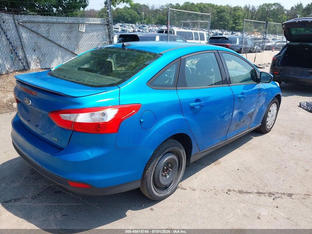 1FAHP3F25CL262520 2012 FORD FOCUS photo no. 4