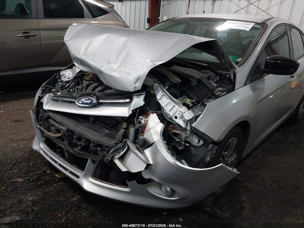 1FAHP3K2XCL433798 2012 FORD FOCUS photo no. 6