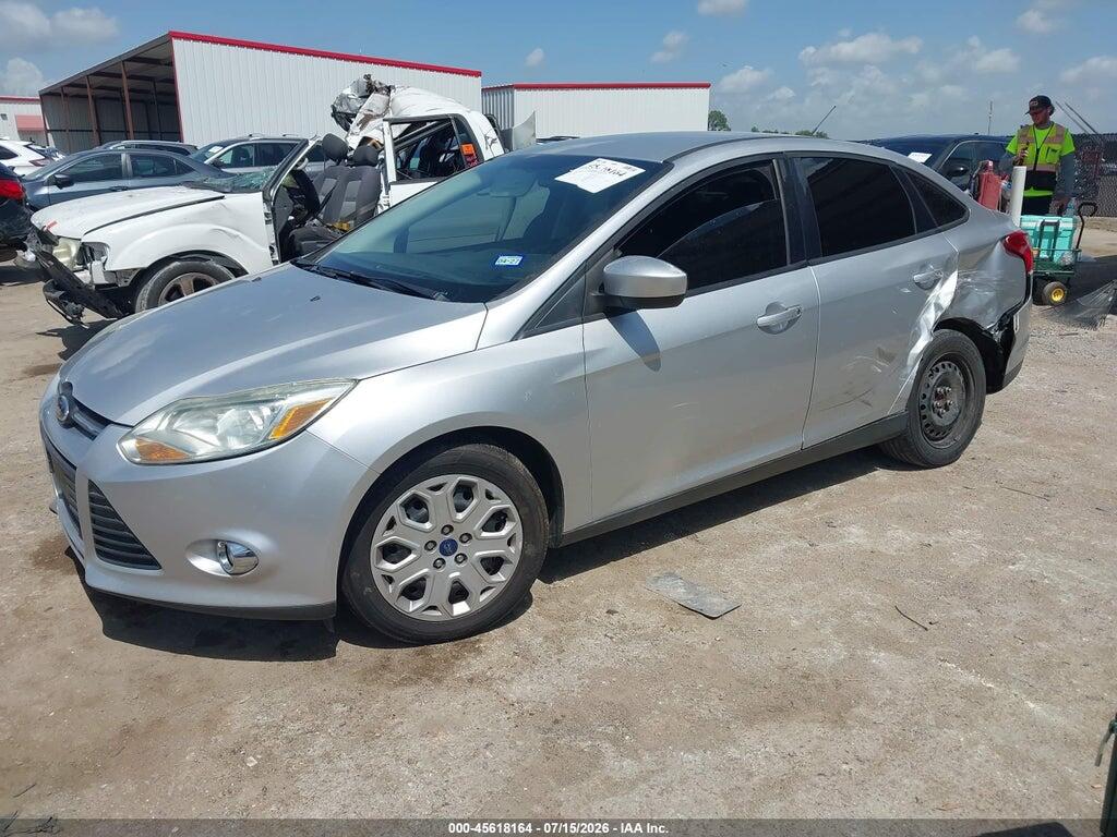 1FAHP3F20CL422030 2012 FORD FOCUS photo no. 2