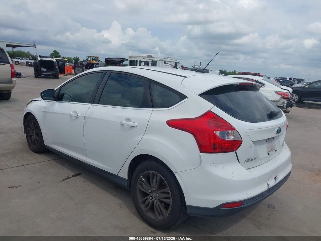 1FAHP3M20CL146063 2012 FORD FOCUS photo no. 3