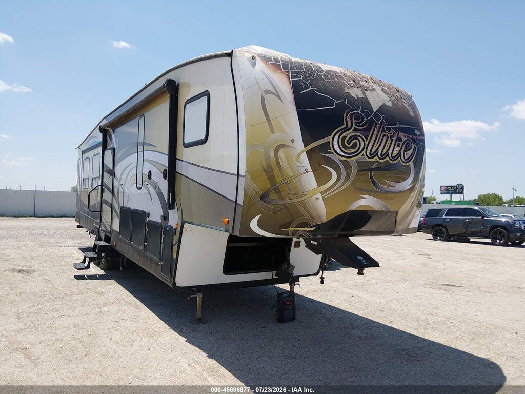 4X4FSRM22H3012109 2017 FOREST RIVER SA SABRE 36BHQ photo no. 1